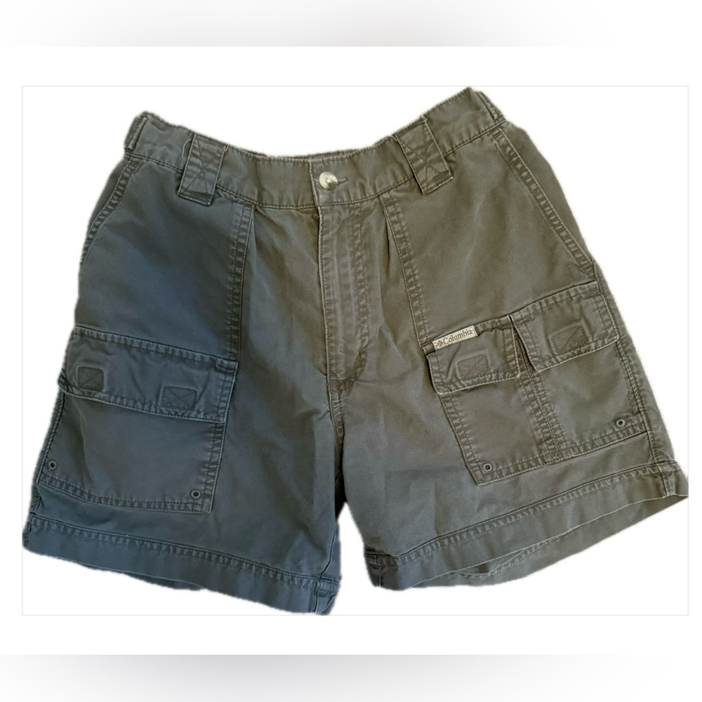 Columbia Vintage Green Hiker Cargo Shorts Women’s Size 4